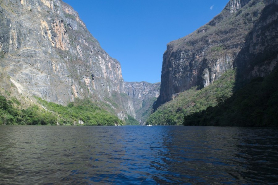 Meksyk - Kanion Sumidero na rzece Grijava