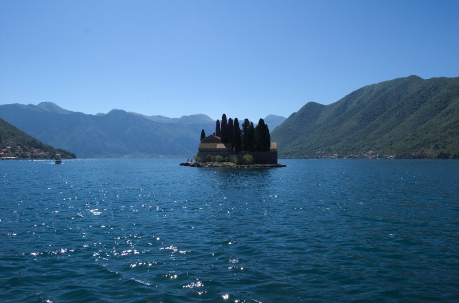 Czarnogóra - Perast - wyspa Matki Bożej na Skale (Gospa od Škrpjela)